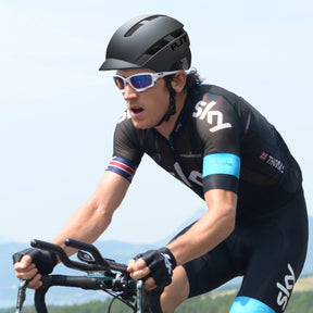 PJT New Cycling Helmet In-Mold Mountain Road USB Rechargeable